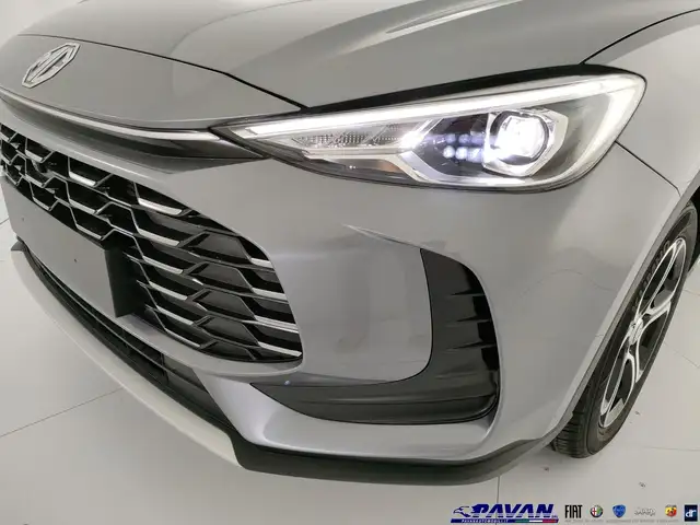 MG ZS view 24