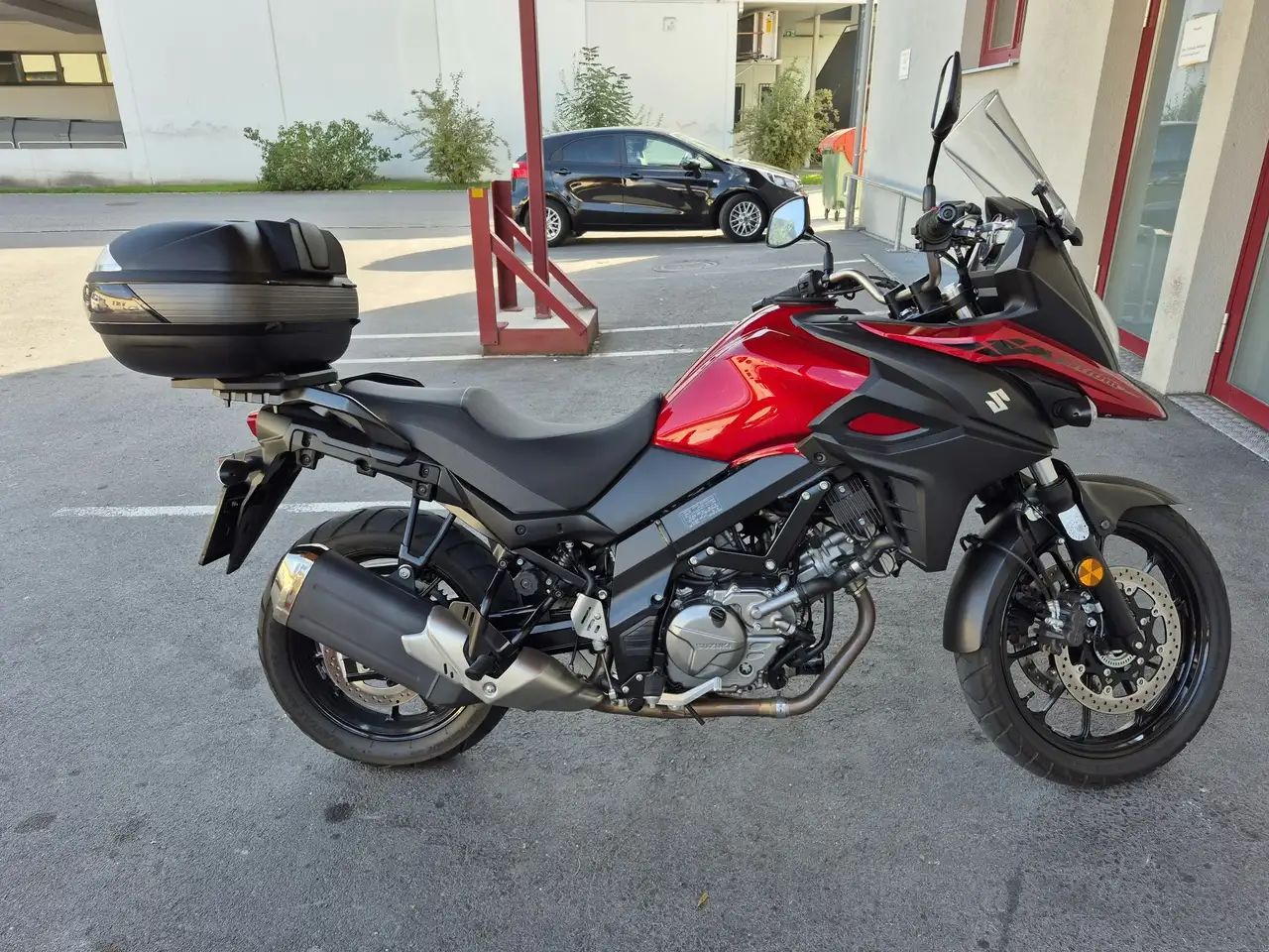 Suzuki V-Strom 650 Explorer