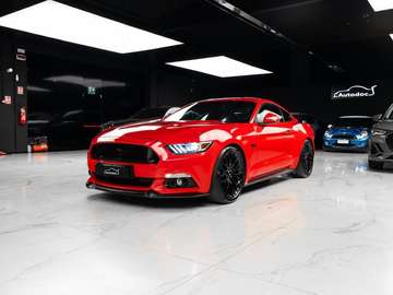 Fastback 5.0 ti-vct V8 GT 421cv