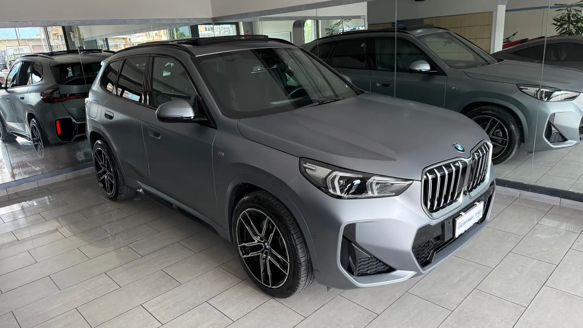 BMW X1 sdrive18d MSport UFF ITALIA Grau - 2