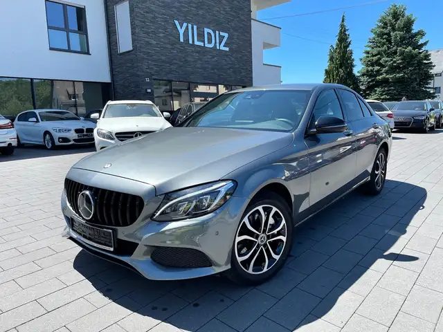 Mercedes-Benz C 250 4M Avantgarde NIGHT BURMESTER ILS COMAND