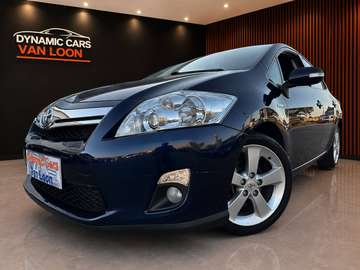 1.8i 99Pk Hybrid Automaat Premium CVT Cruise Pdc Camera  Dab Radio Bt KeyLess In Klapbare Spiegels 12m Garantie