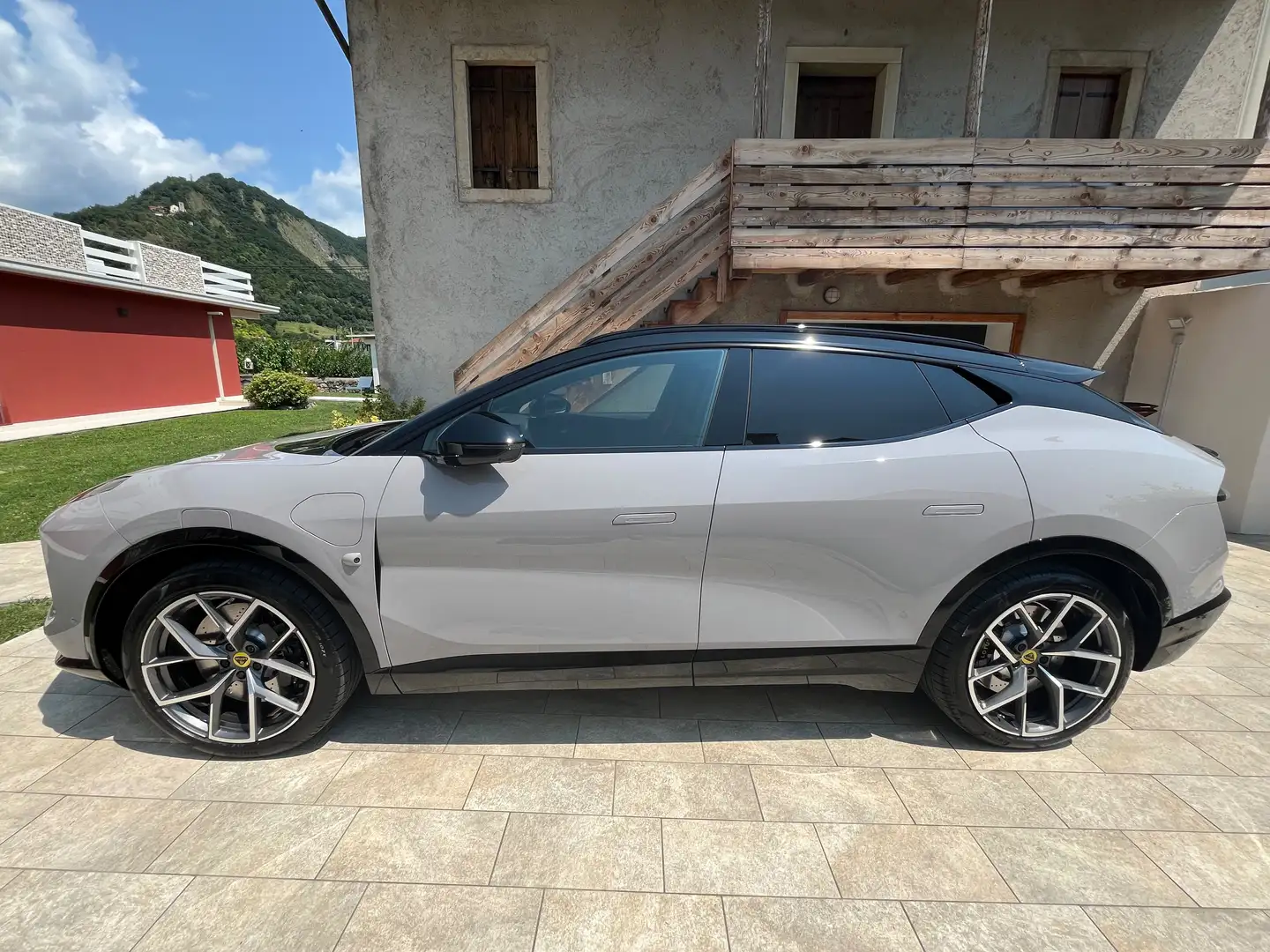 Lotus Eletre Eletre S Grigio - 2