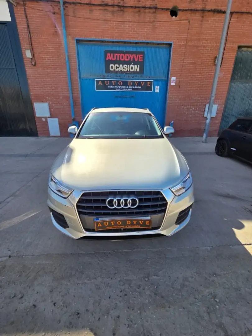 Audi Q3 2.0TDI Design edition 110kW(4.75) Gris - 1