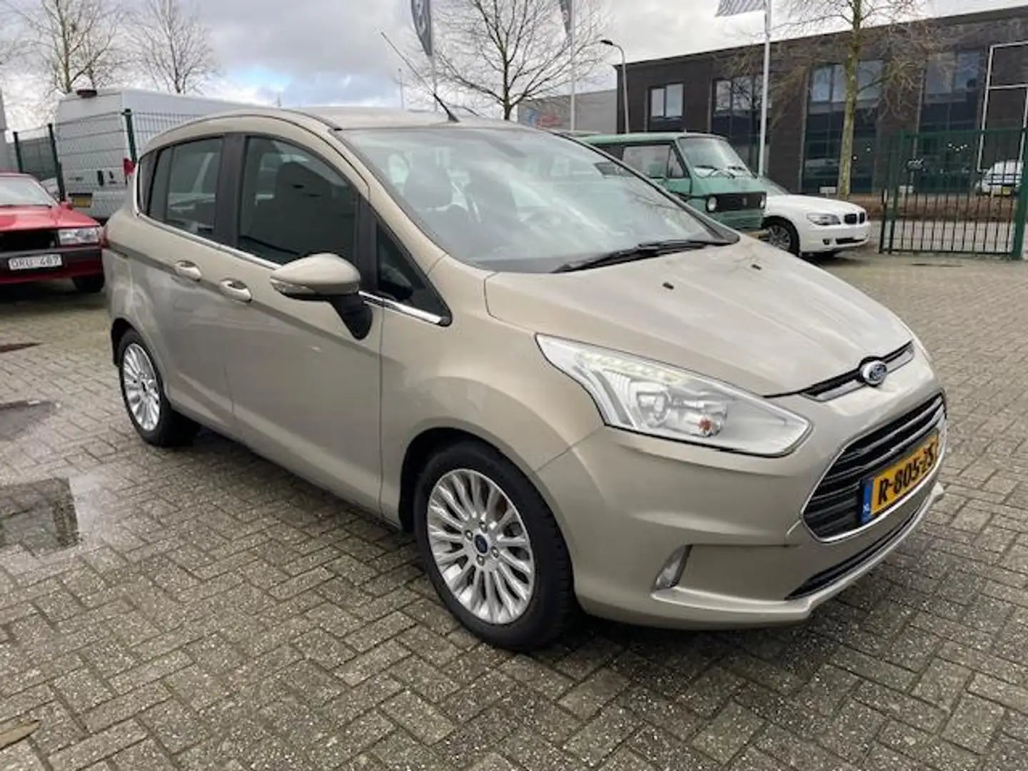 Ford B-Max 1.6 TI-VCT Titanium AUT. | Versnellingsbakprobleem Šedá - 2