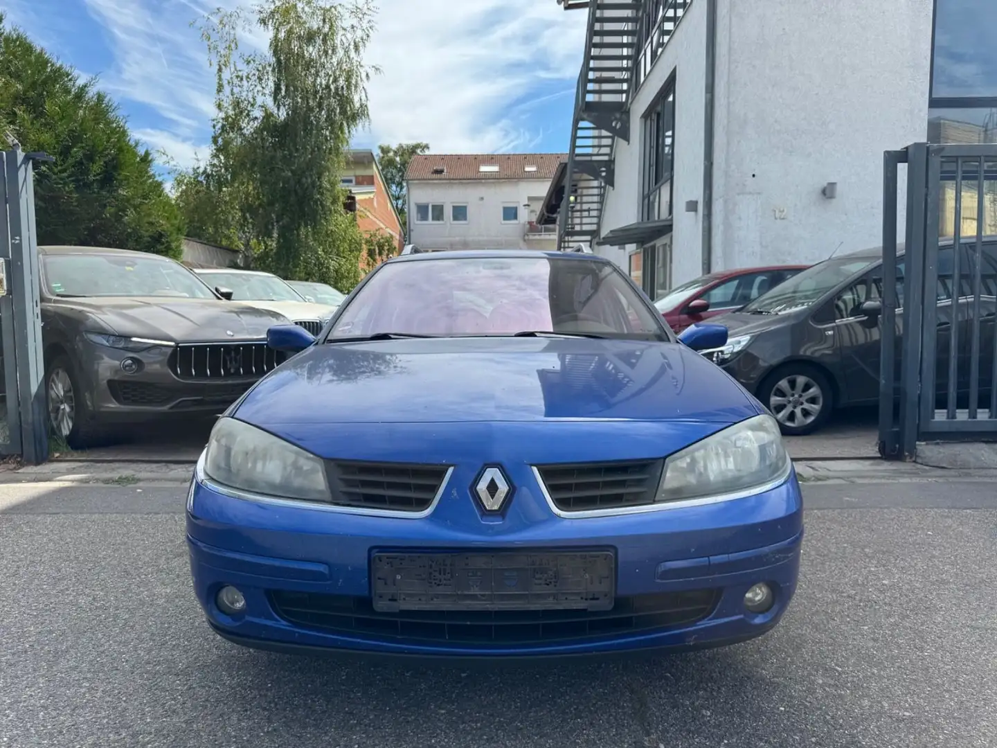 Renault Laguna II Grandtour Emotion Grau - 2