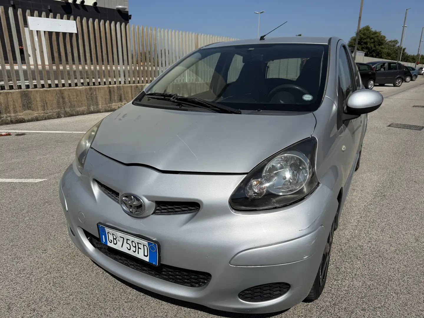 Toyota Aygo 5p 1.0 Sol Argento - 1