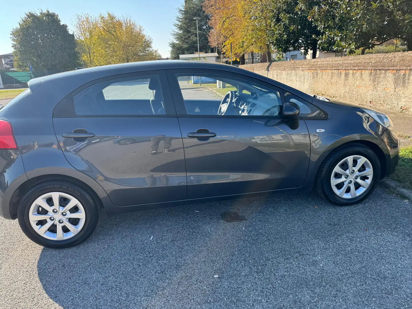 Kia Rio Rio 5p 1.4 crdi Active Nero - 2