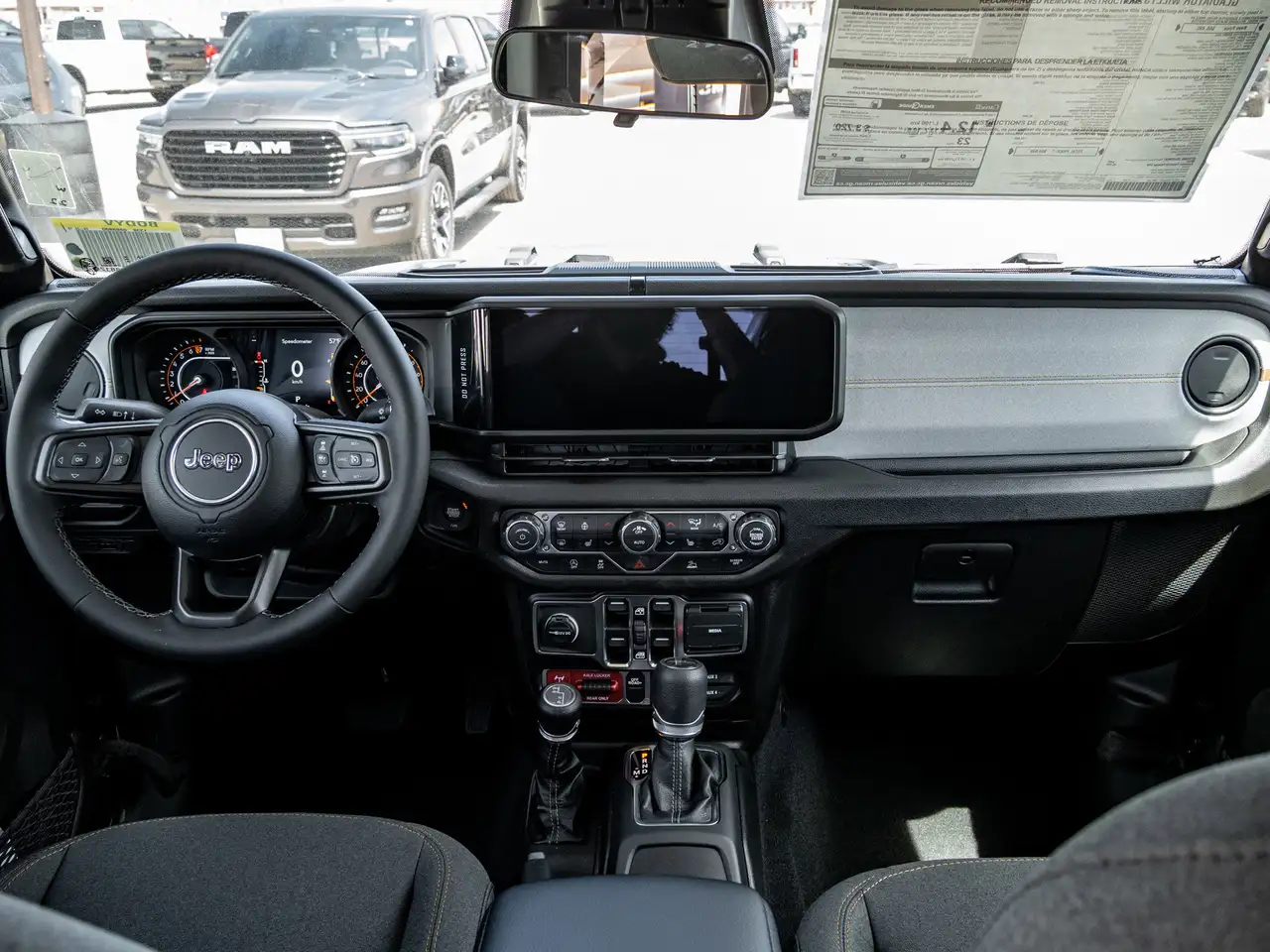 Jeep Gladiator снимка Jeep Gladiator