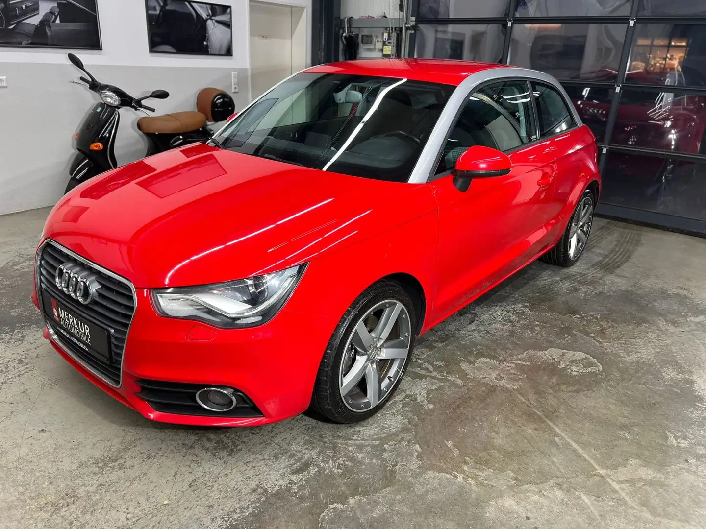 Audi A1 1.4 TFSI S-Tronic ambition+Navi+SHZ+Bi-Xenon Rot - 1