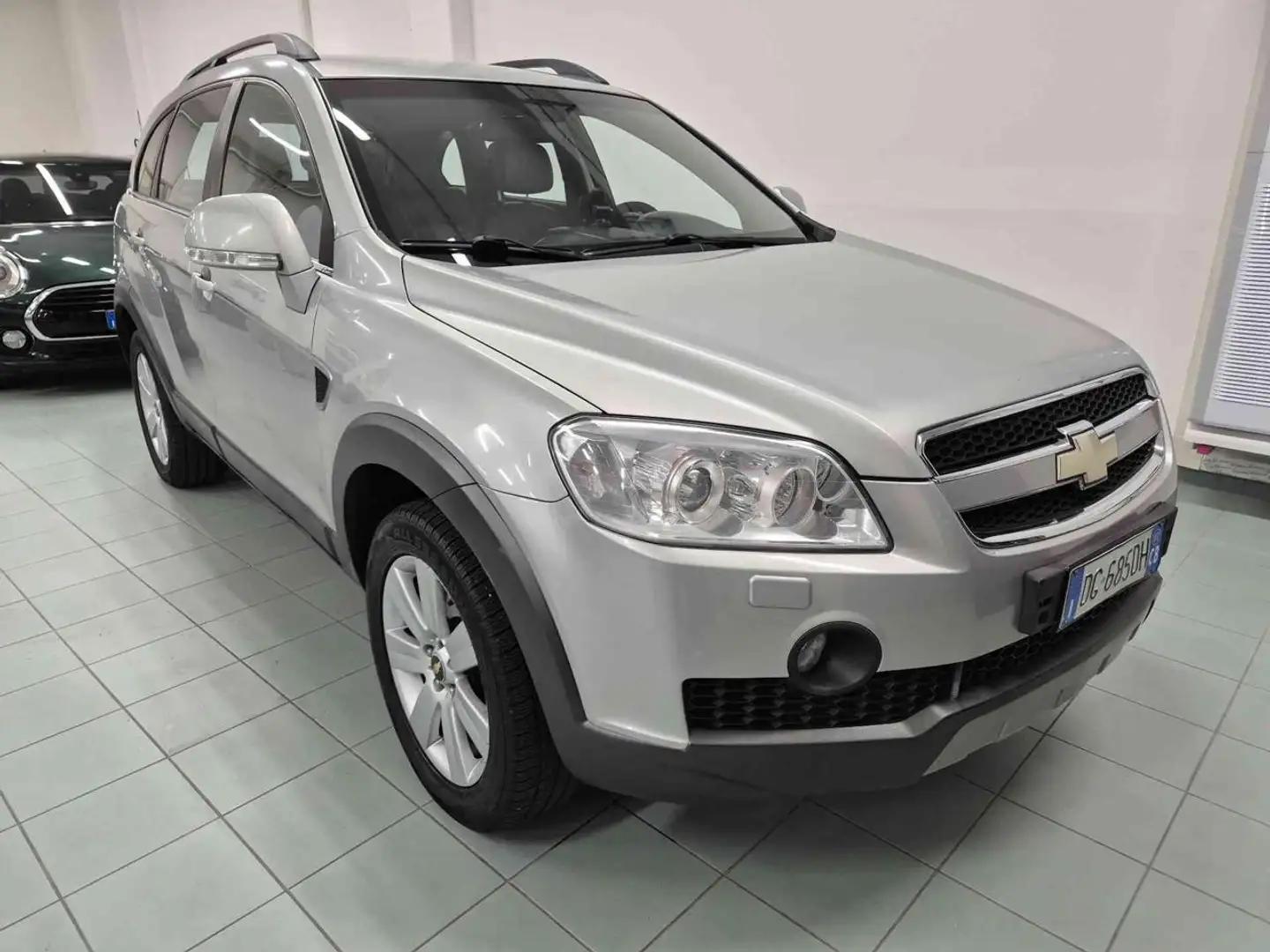 Chevrolet Captiva 2.0 VCDi LTX Argent - 1