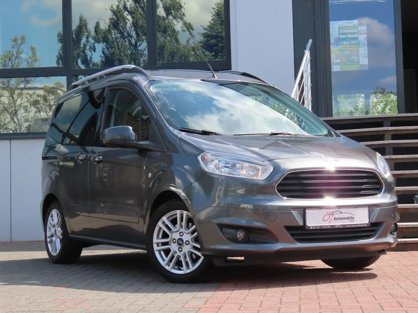 Ford Tourneo Courier Titanium Sitzheizung Bluetooth Grau - 1