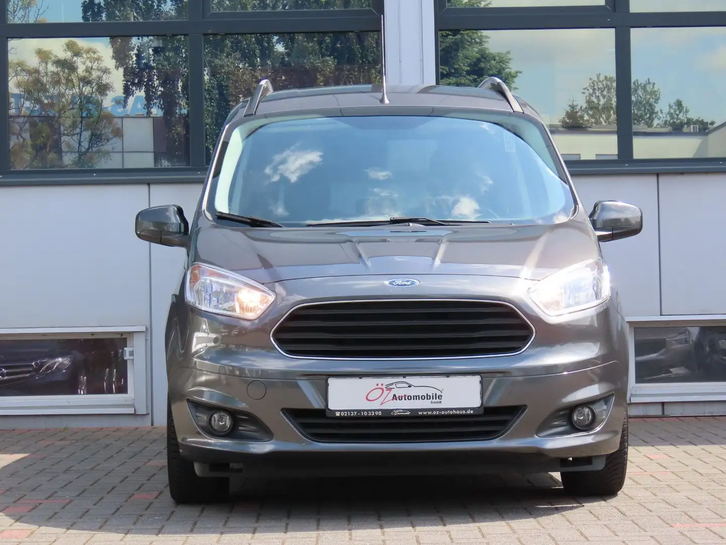 Ford Tourneo Courier Titanium Sitzheizung Bluetooth Grau - 2