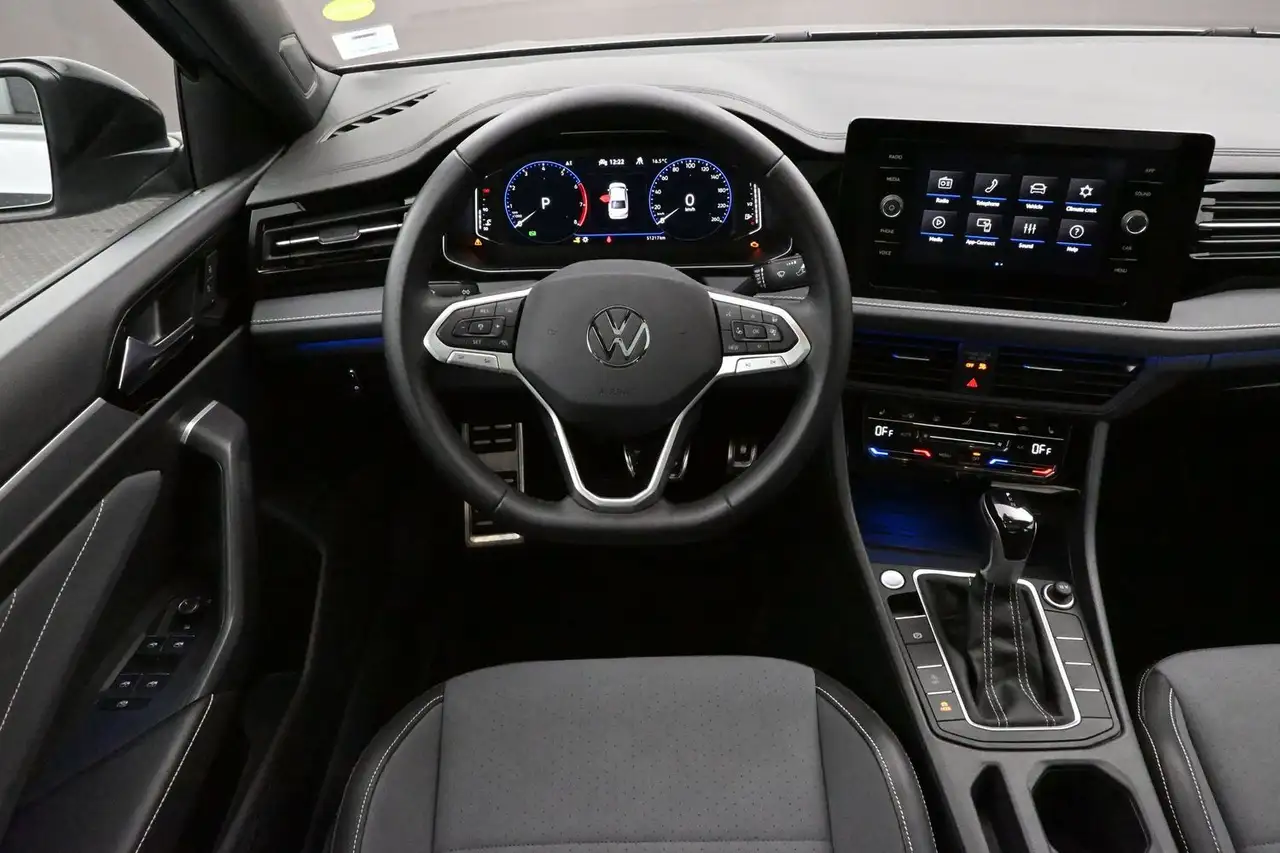 Volkswagen Jetta снимка Volkswagen Jetta