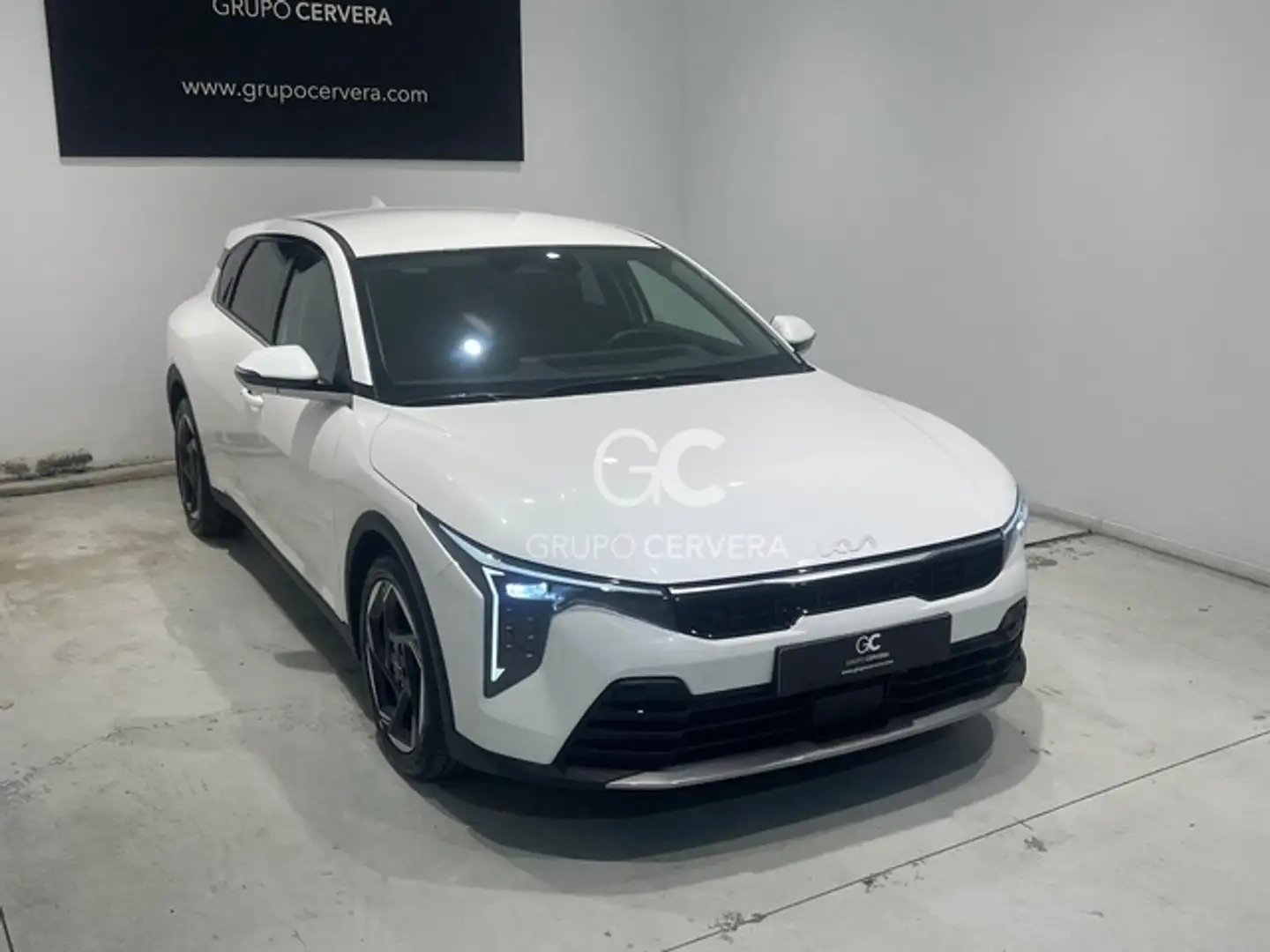 Kia K4 1.0 T-GDi MHEV Tech 85kW (115CV) Weiß - 2