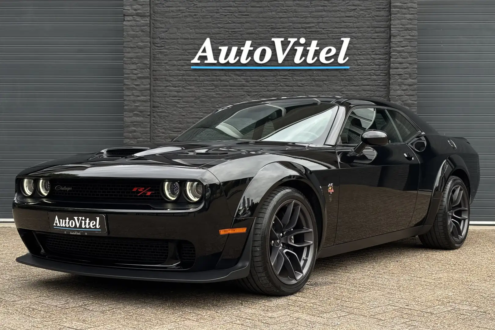 Dodge Challenger 6.4 R/T 492pk Scat Pack Shaker Widebody | German D Black - 1