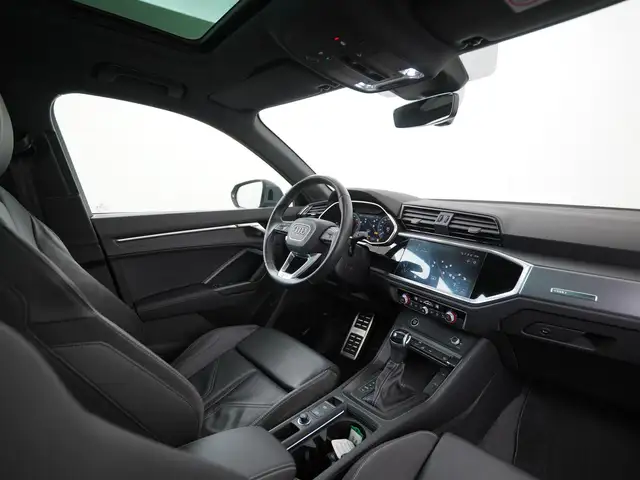 Audi Q3 view 2