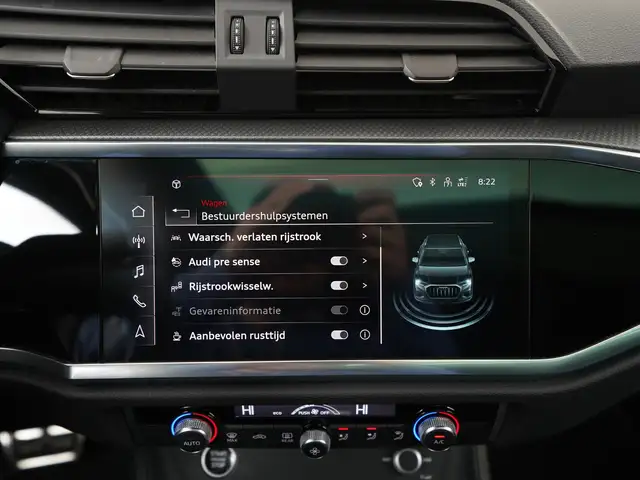 Audi Q3 view 23