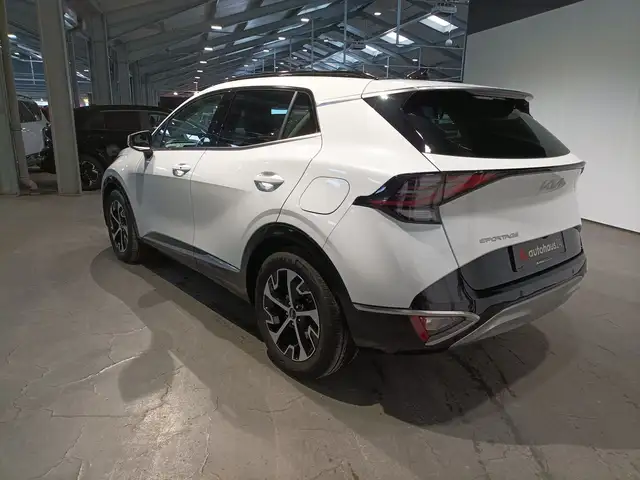 Kia Sportage view 4