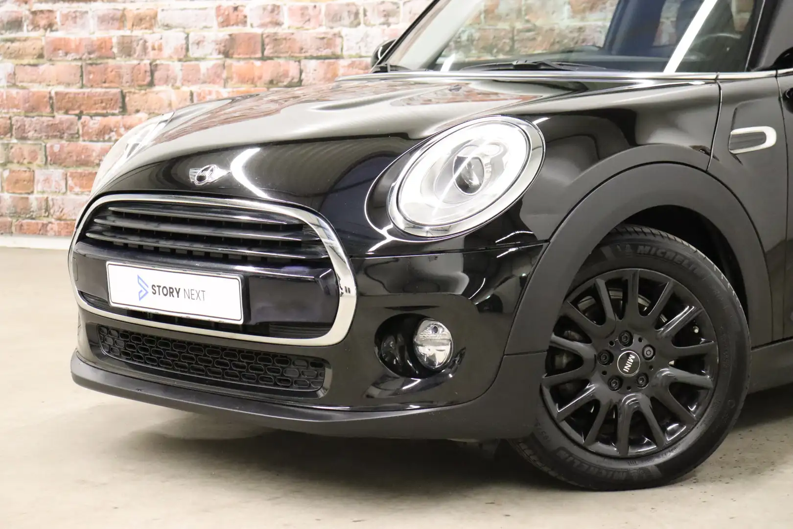 MINI Cooper Hatchback Business 3 deurs / Navigatiesysteem / Ai Zwart - 2