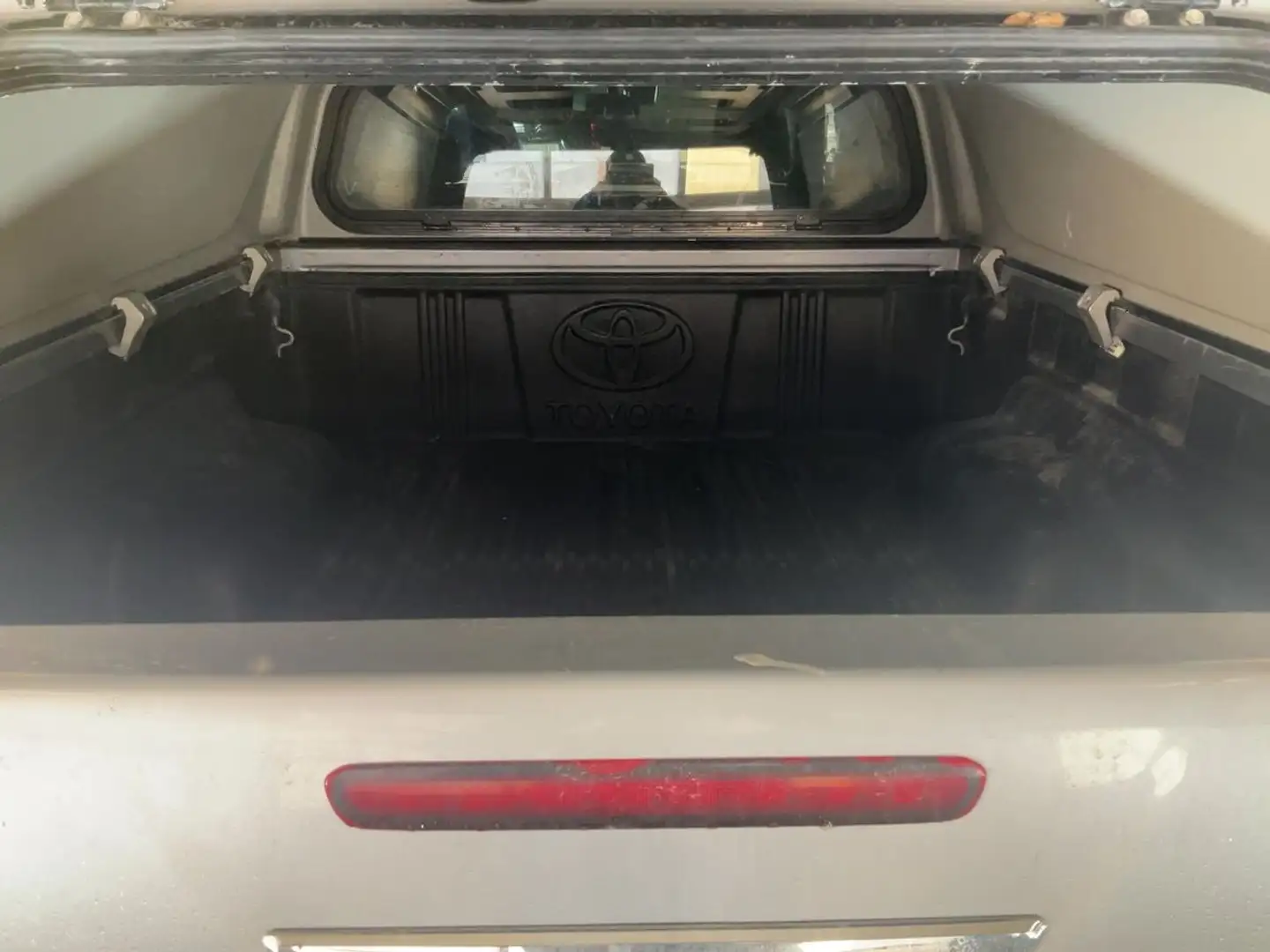 Toyota Hilux Hilux 2.4 d-4d extra cab Comfort 4wd Серый - 2