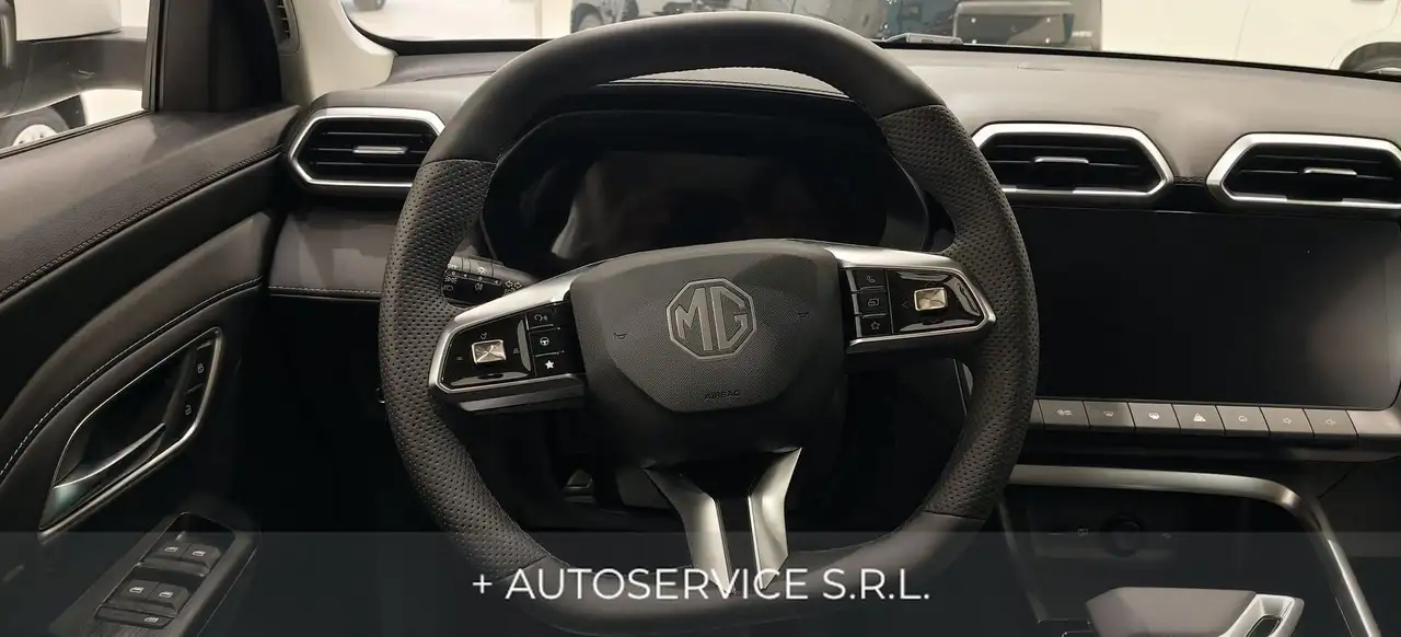 MG ZS 1.5 Hybrid+ Luxury 9