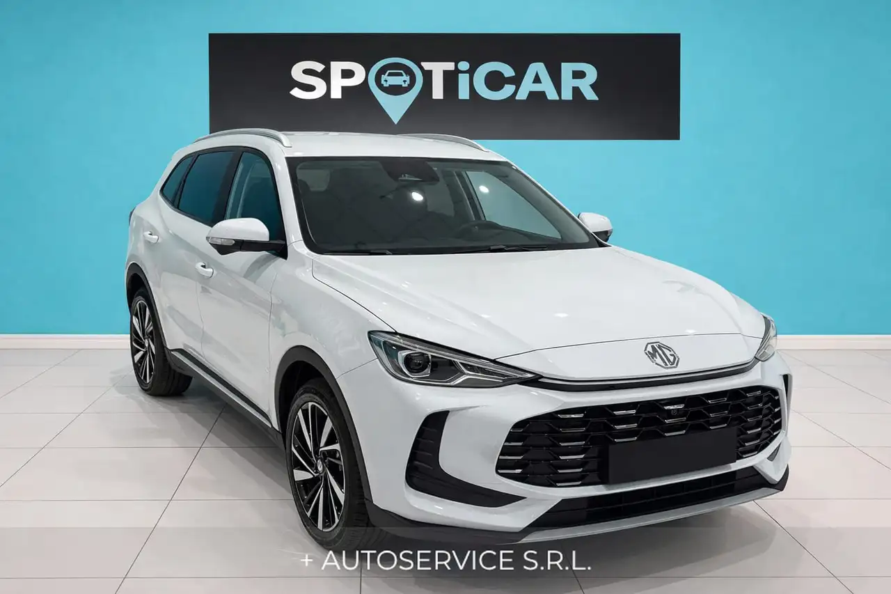 MG ZS 1.5 Hybrid+ Luxury 3
