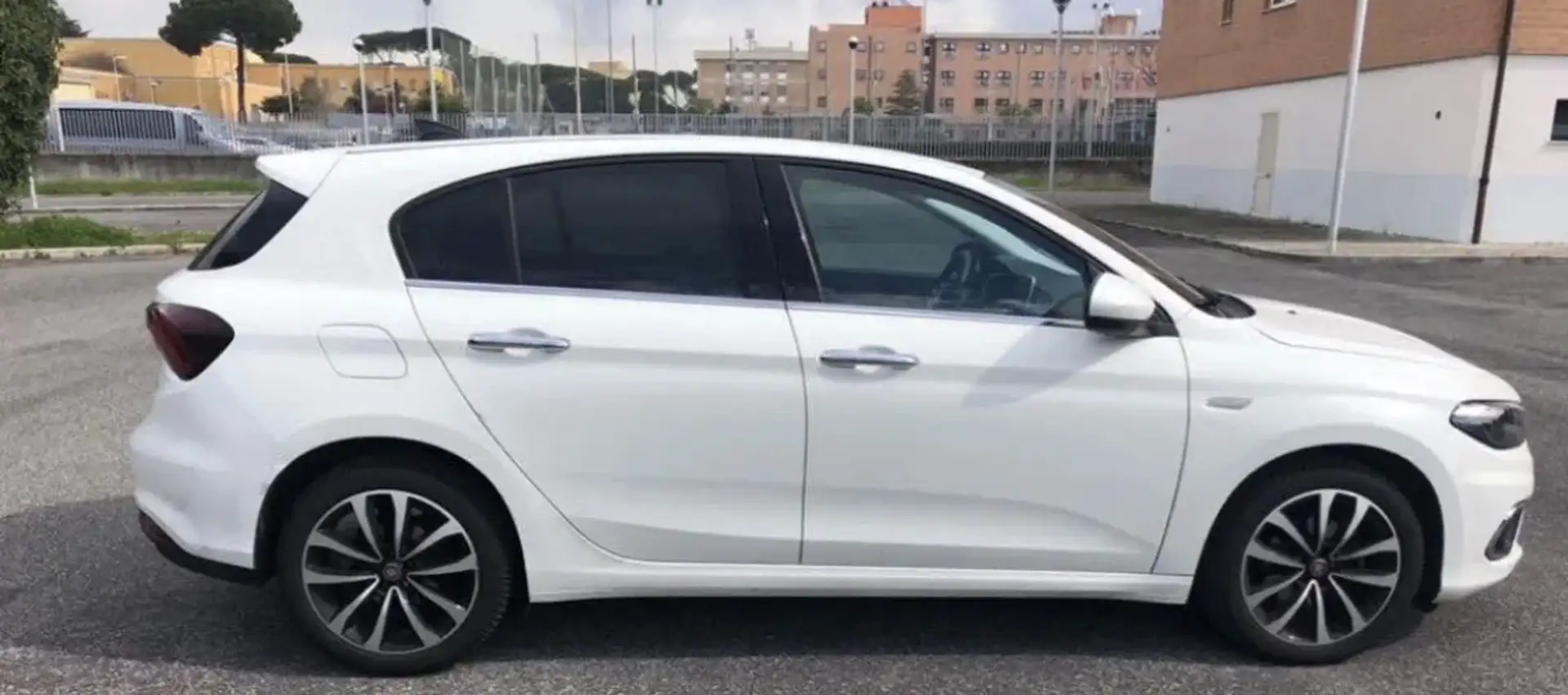 Fiat Tipo 5p 1.6 mjt S-Design s&s 120cv Bianco - 2