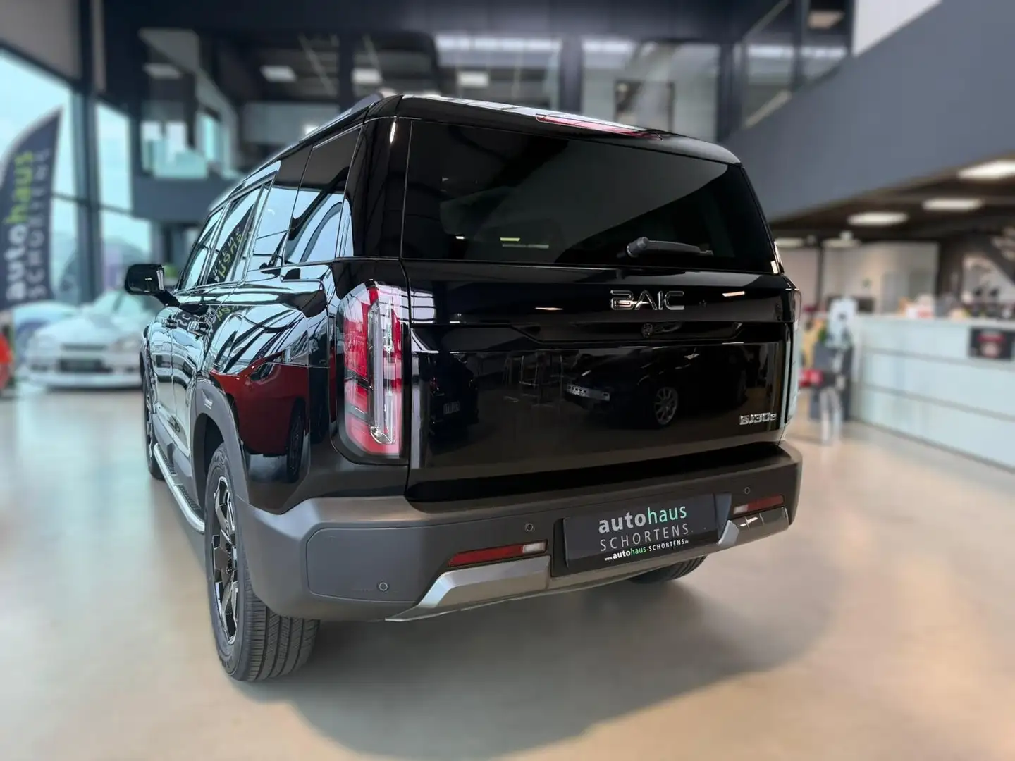BAIC BJ30 Turbo 4WD Pano 360° Leder Sitzbelüftung-hzg Schwarz - 2