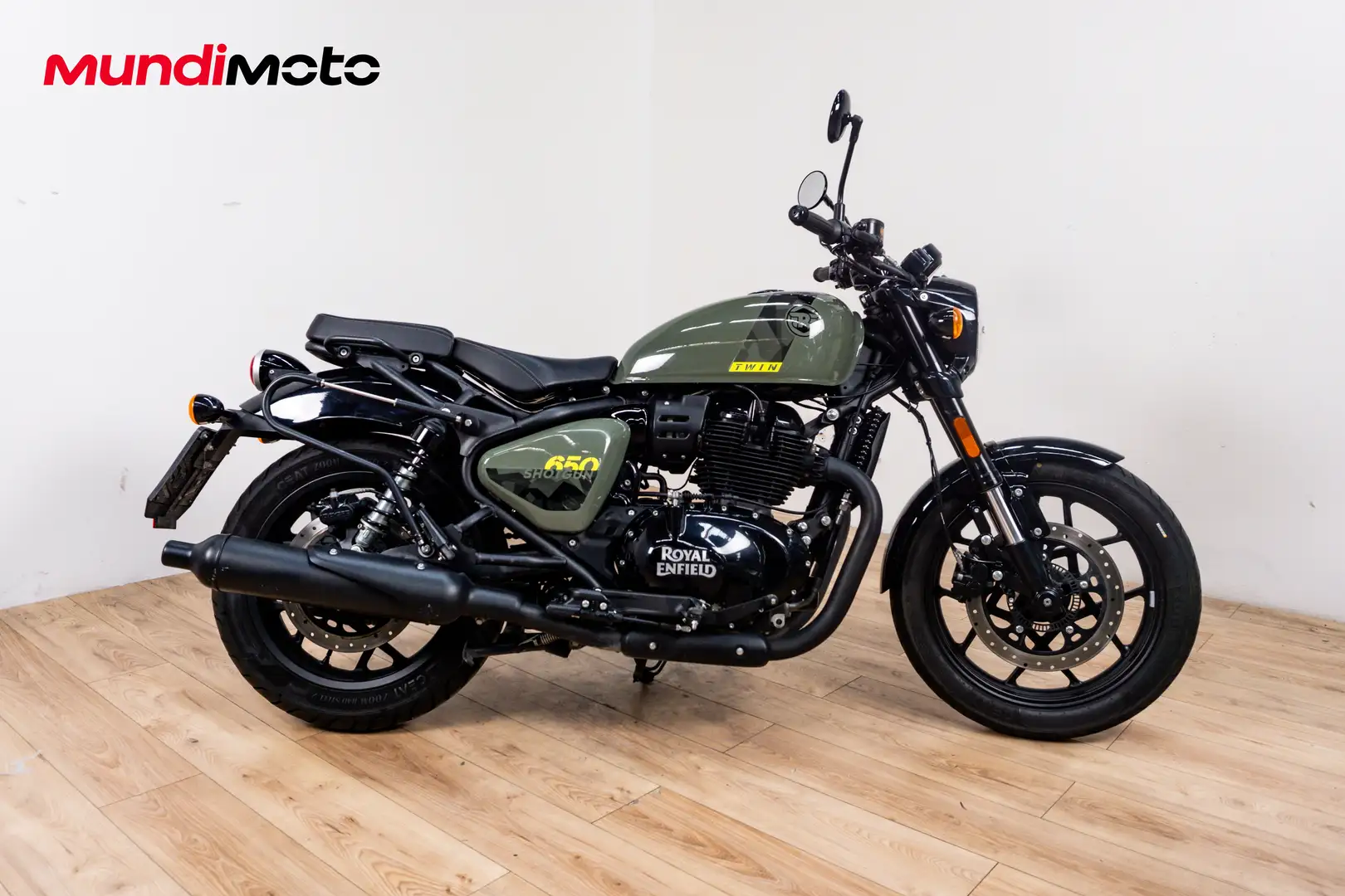 Royal Enfield Super Meteor 650 - 1