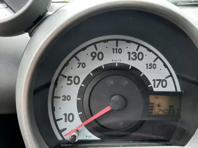 Peugeot 107 view 12