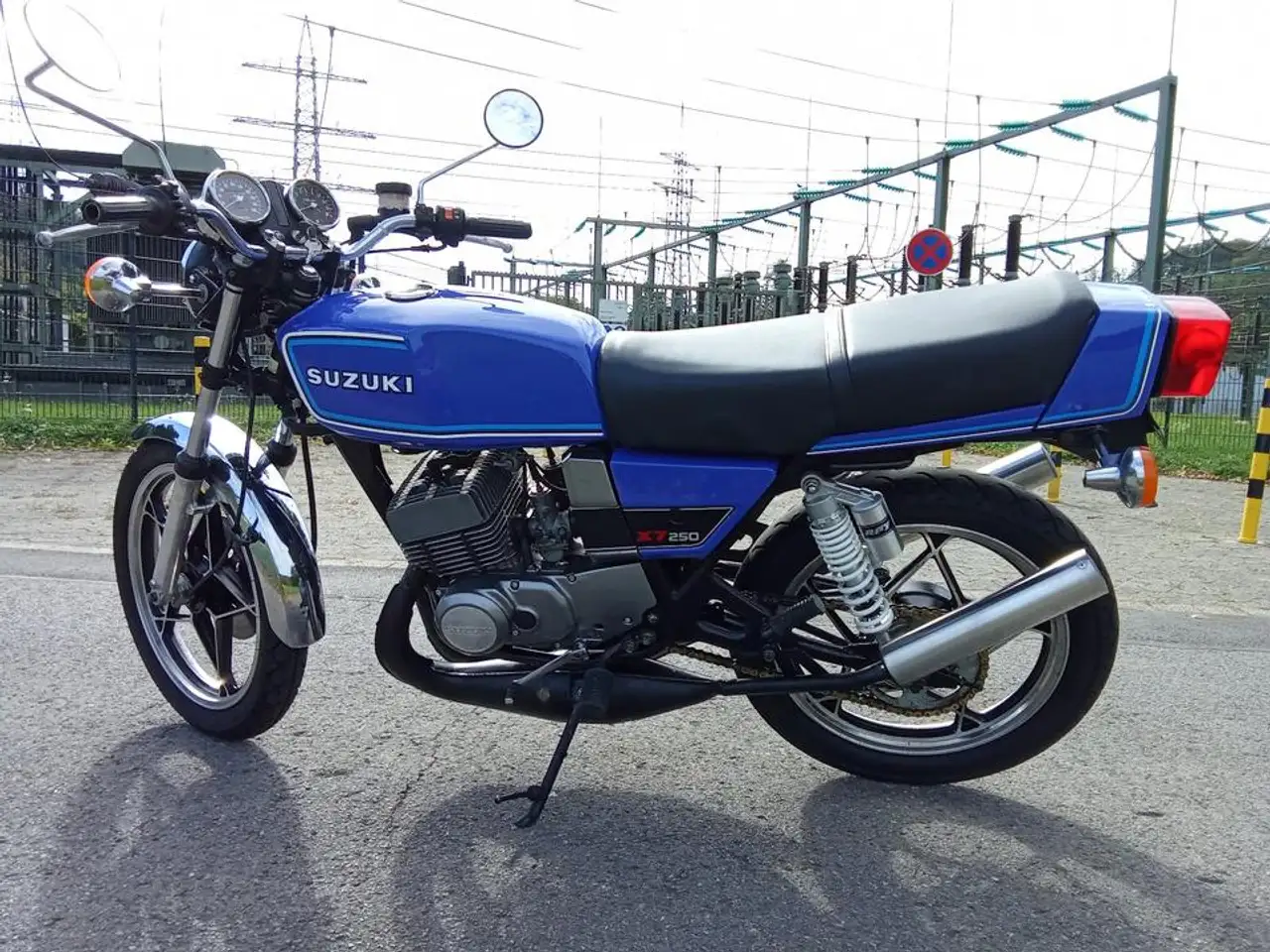 Suzuki GT 250