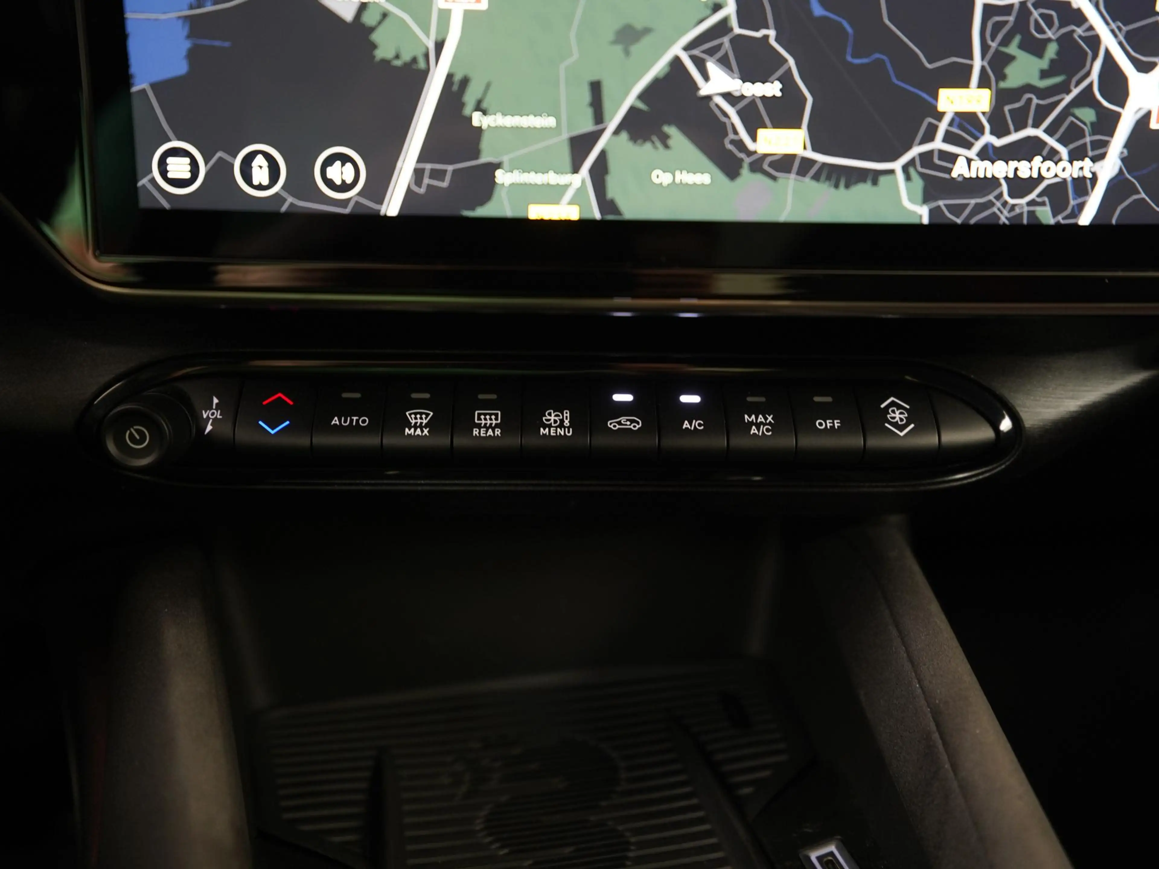 Alfa Romeo Junior 1.2 Turbo Hybrid Ibrida Speciale | Pack Techno | M — photo 11