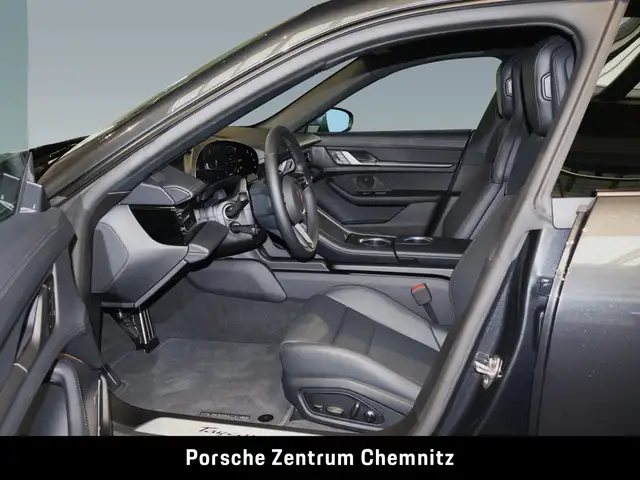 Porsche Taycan view 12