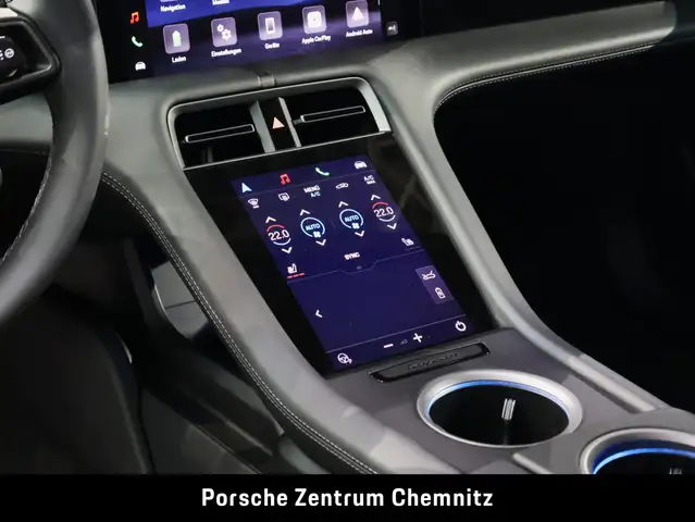 Porsche Taycan view 14