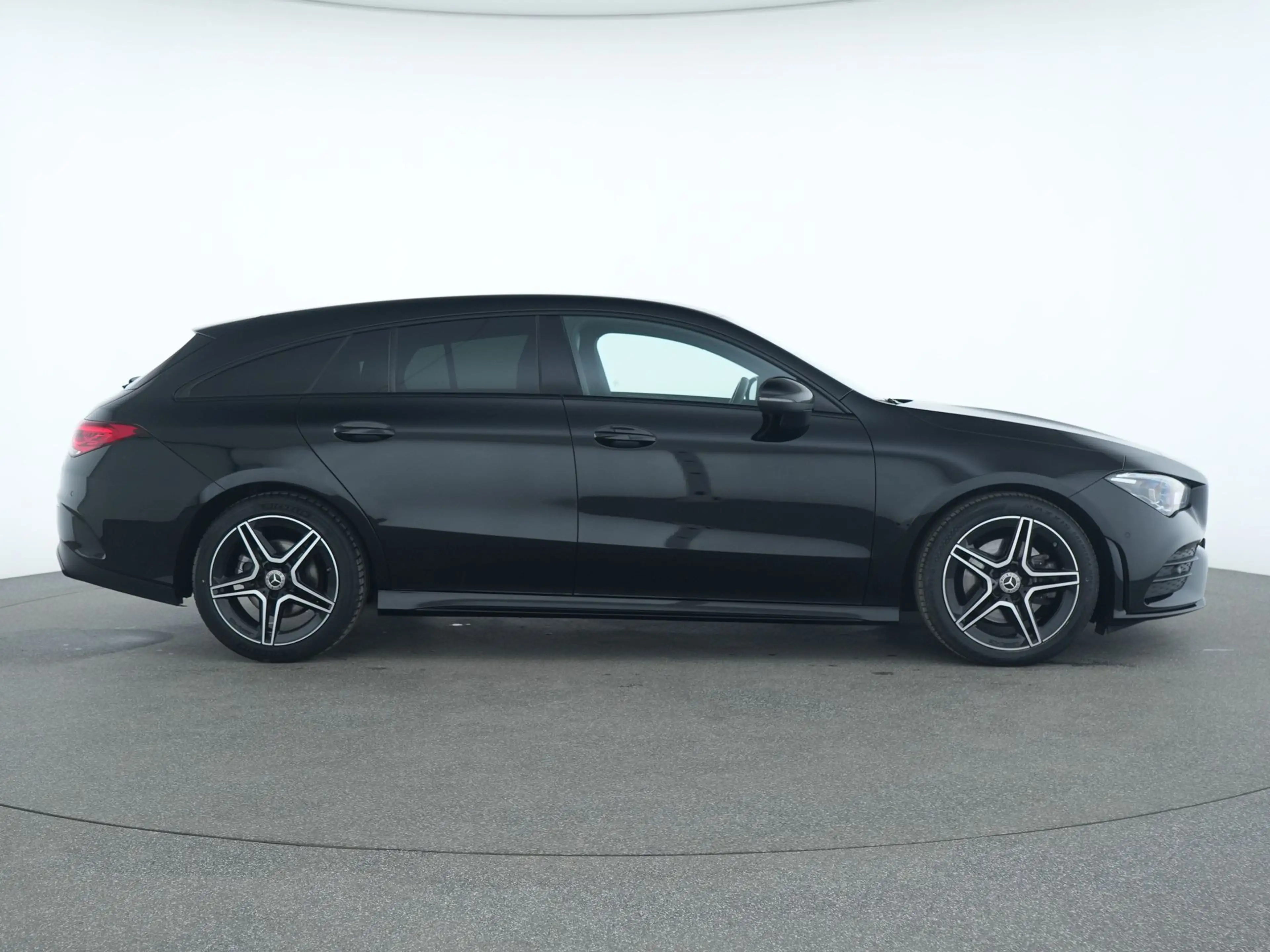 Mercedes-Benz CLA 220 d AMG Line ACC|LED|Kamera|Navi|SHZ|PDC — photo 5