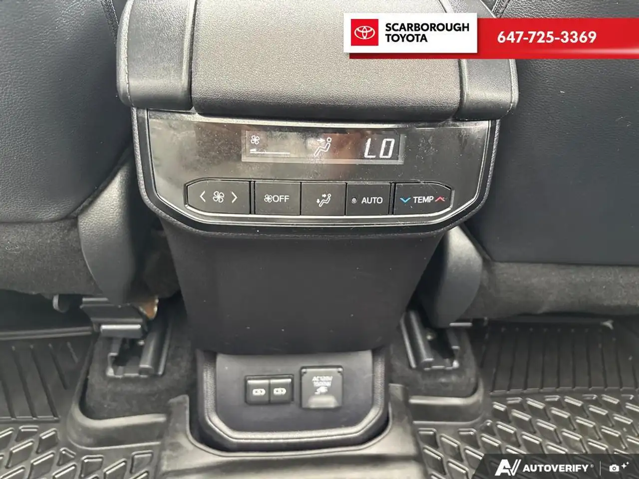 Toyota Highlander снимка Toyota Highlander