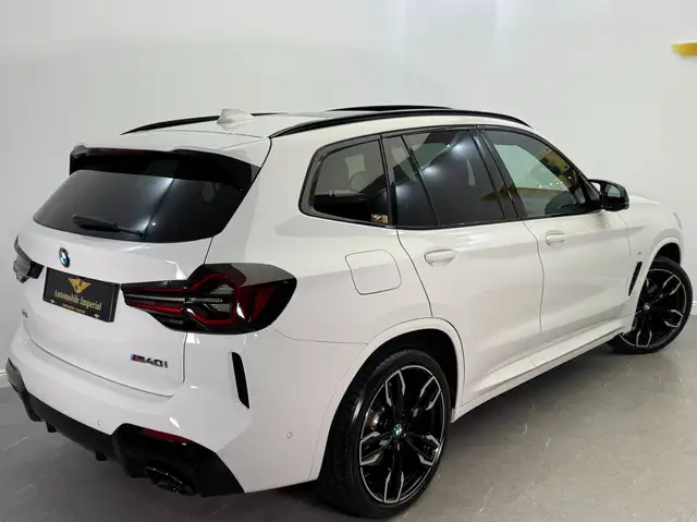 BMW X3 view 4