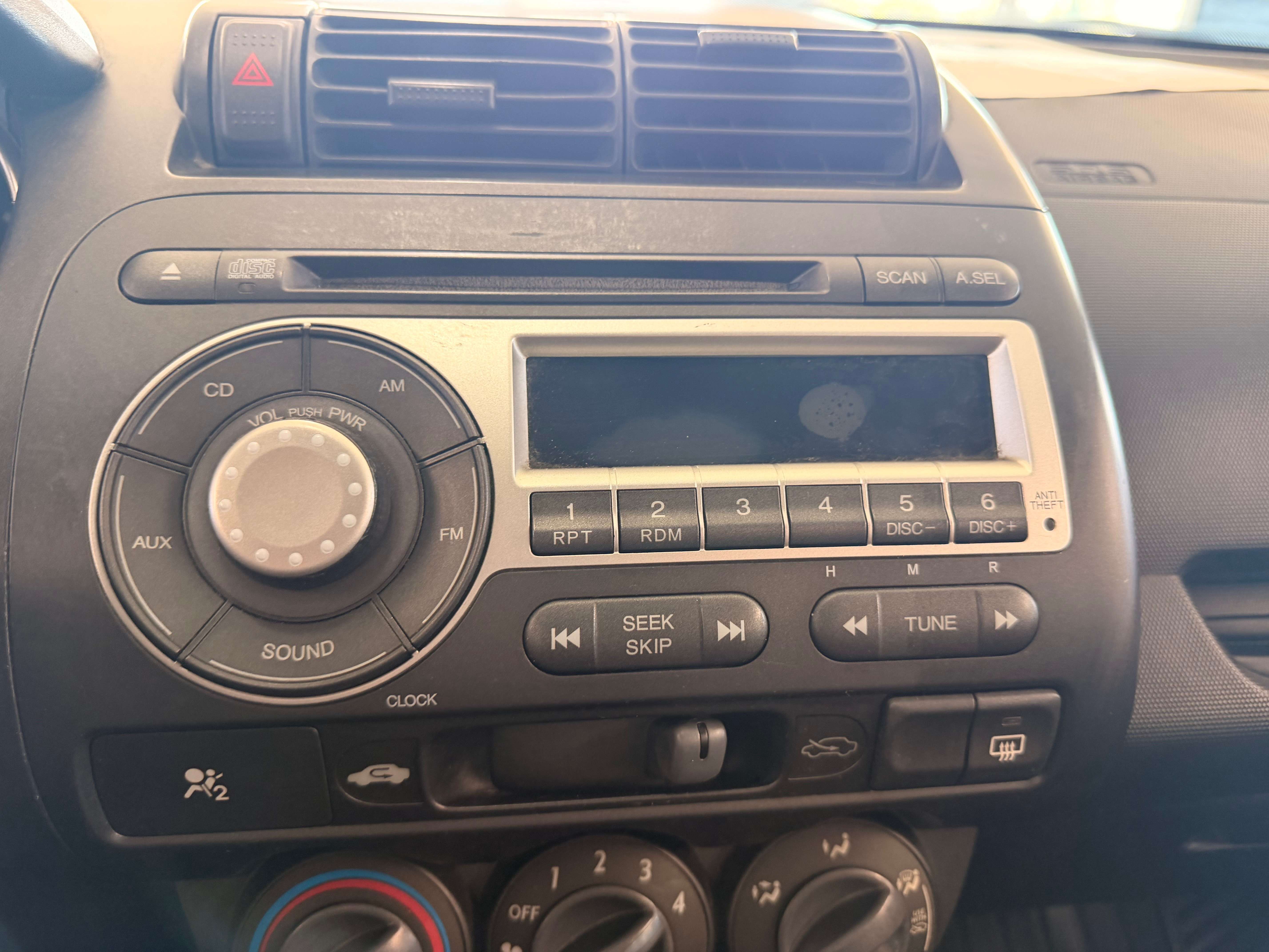 2007 Honda Fit DX - Image 16