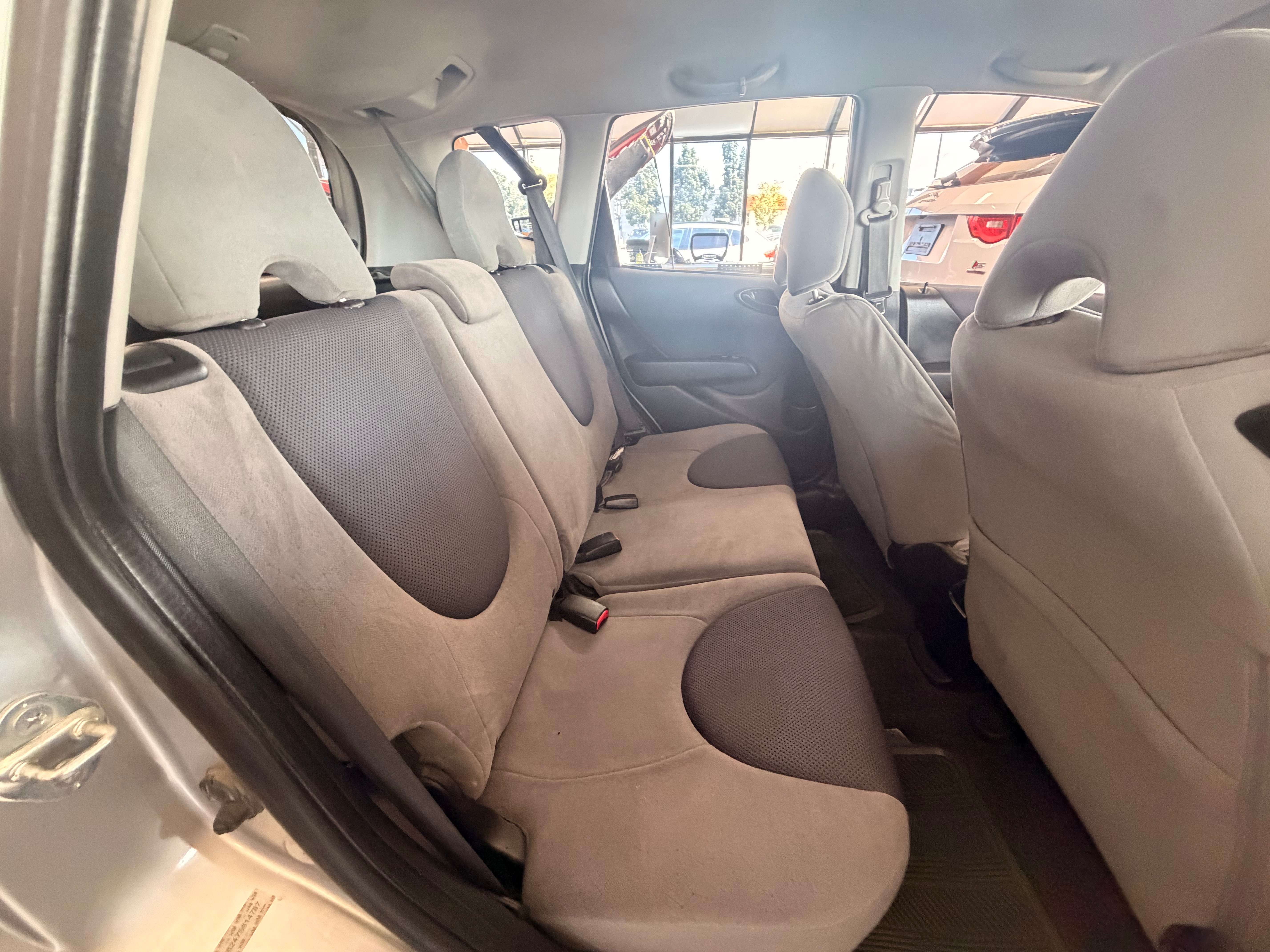 2007 Honda Fit DX - Image 10