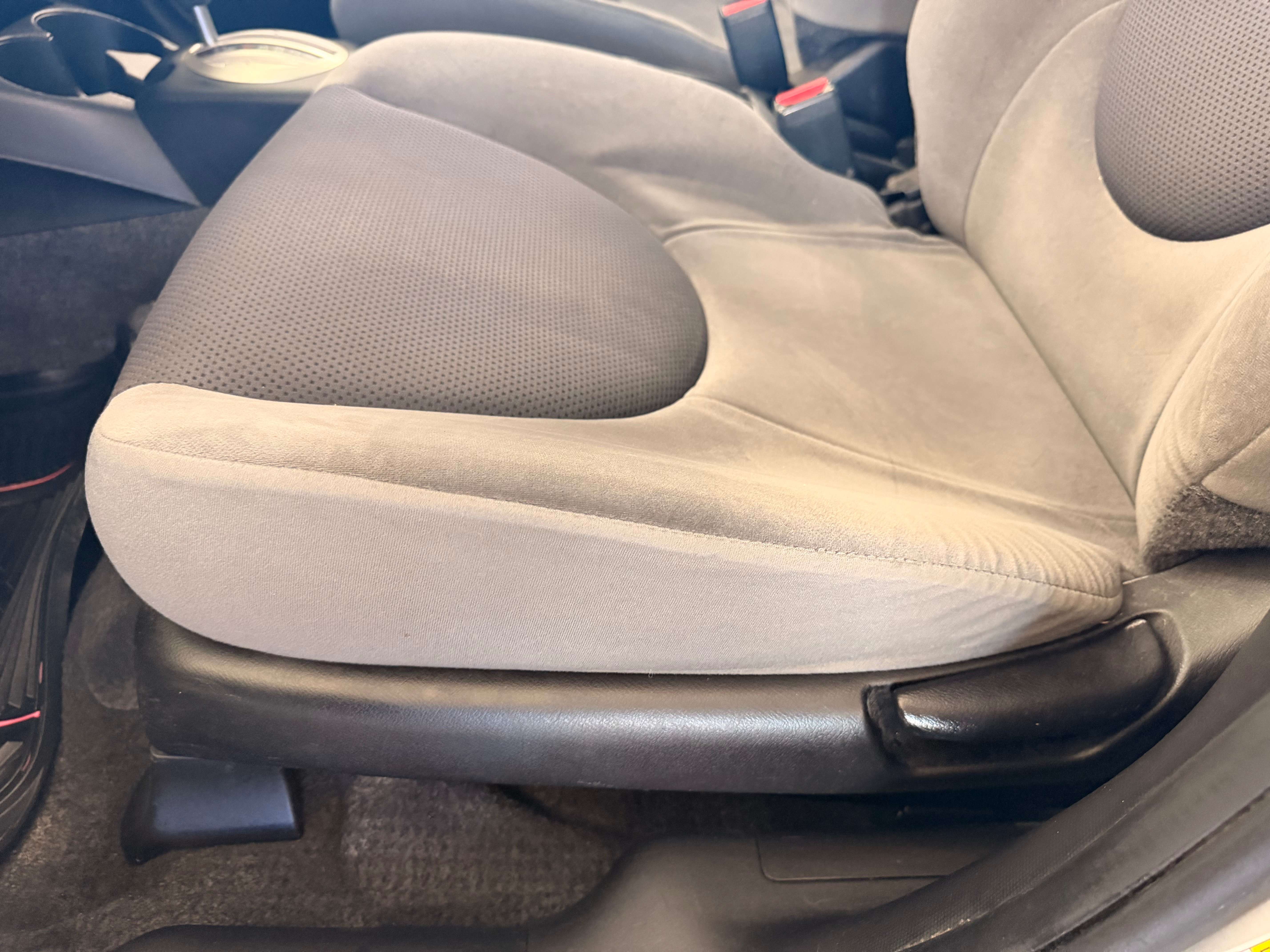 2007 Honda Fit DX - Image 14