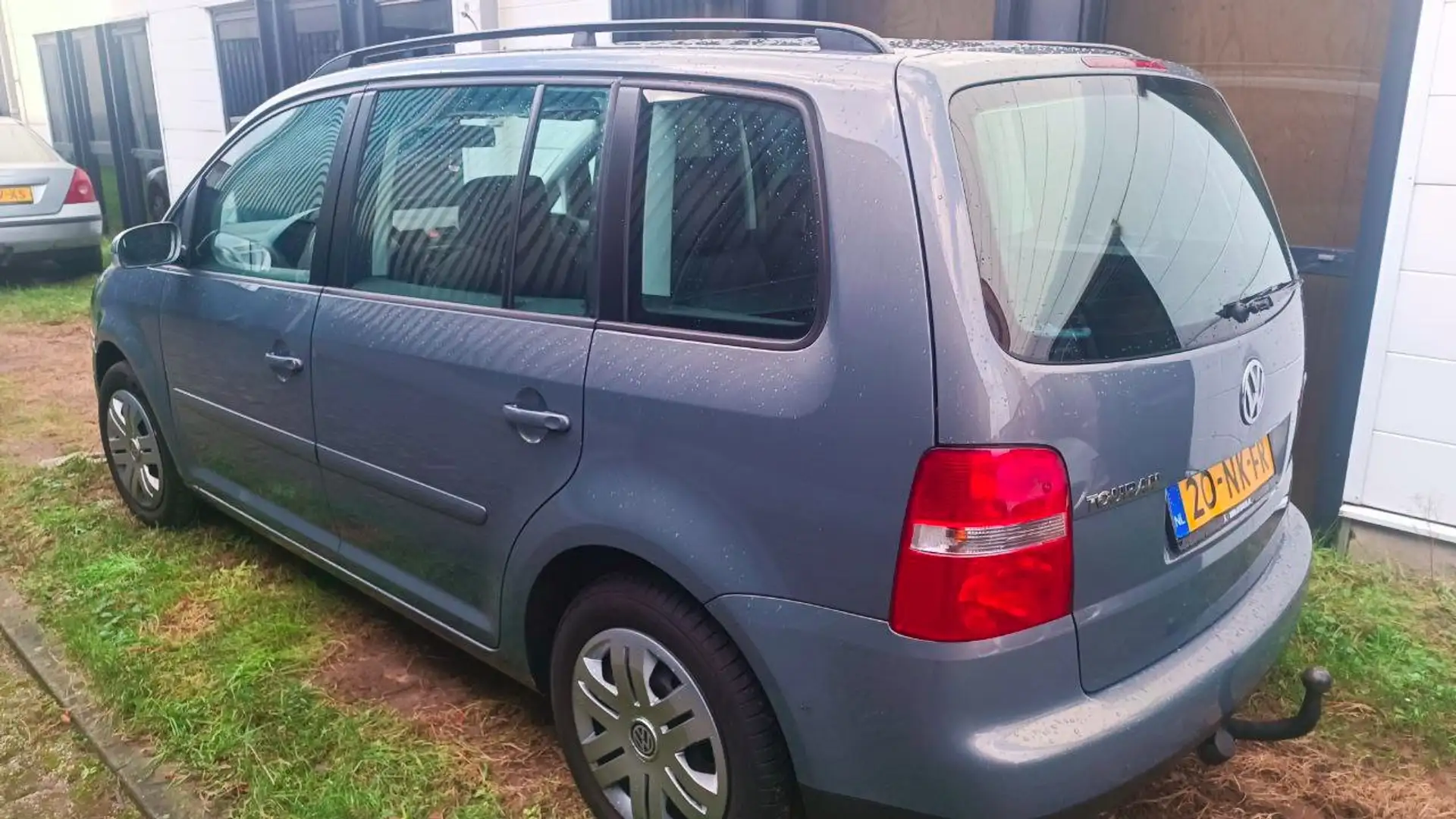 Volkswagen Touran Touran 1.6-16V FSI Trendl. - 2