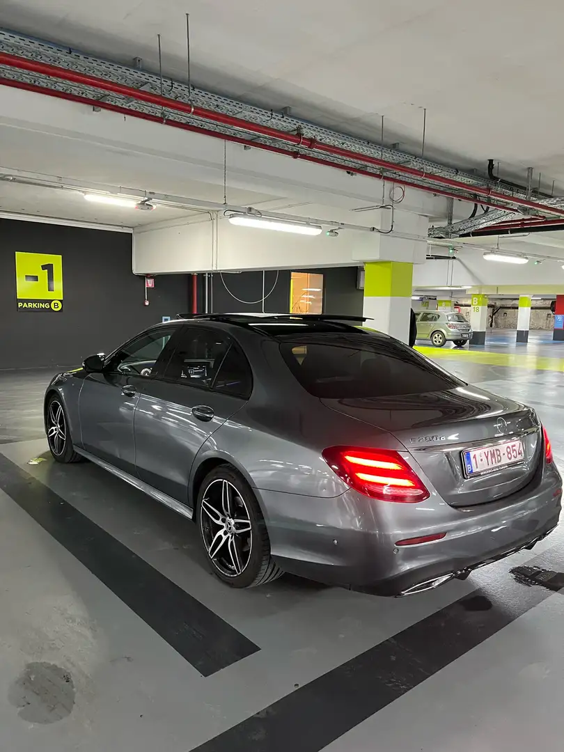 Mercedes-Benz E 200 d Business Solution AMG - 2