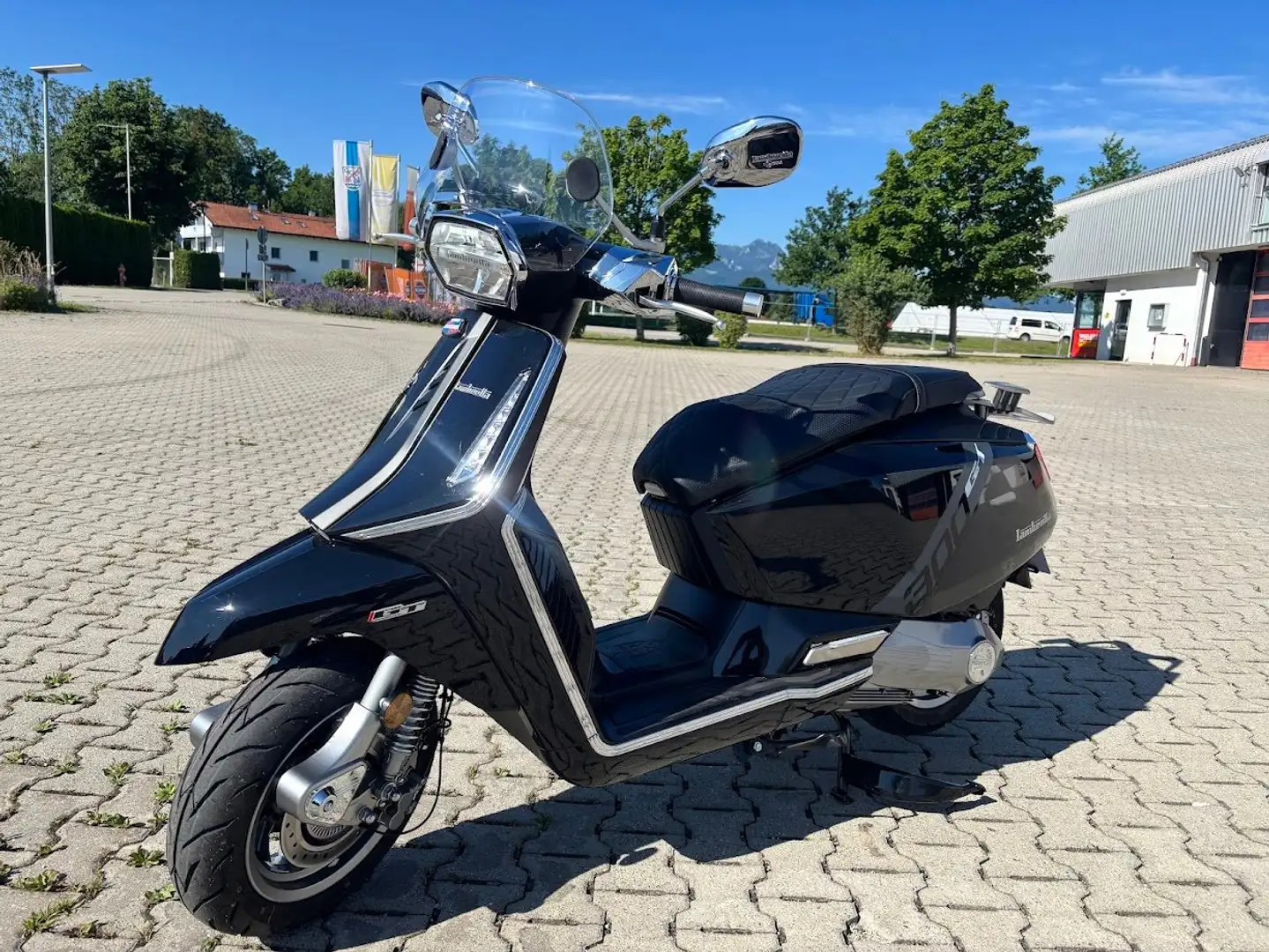 Lambretta X300 GT Neues Modell EORO 5+ Noir - 2