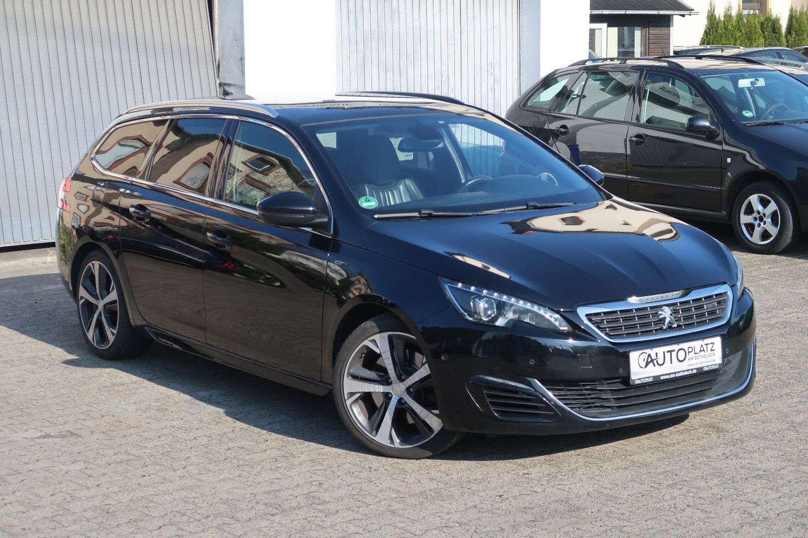 Second hand Peugeot 308 2.0