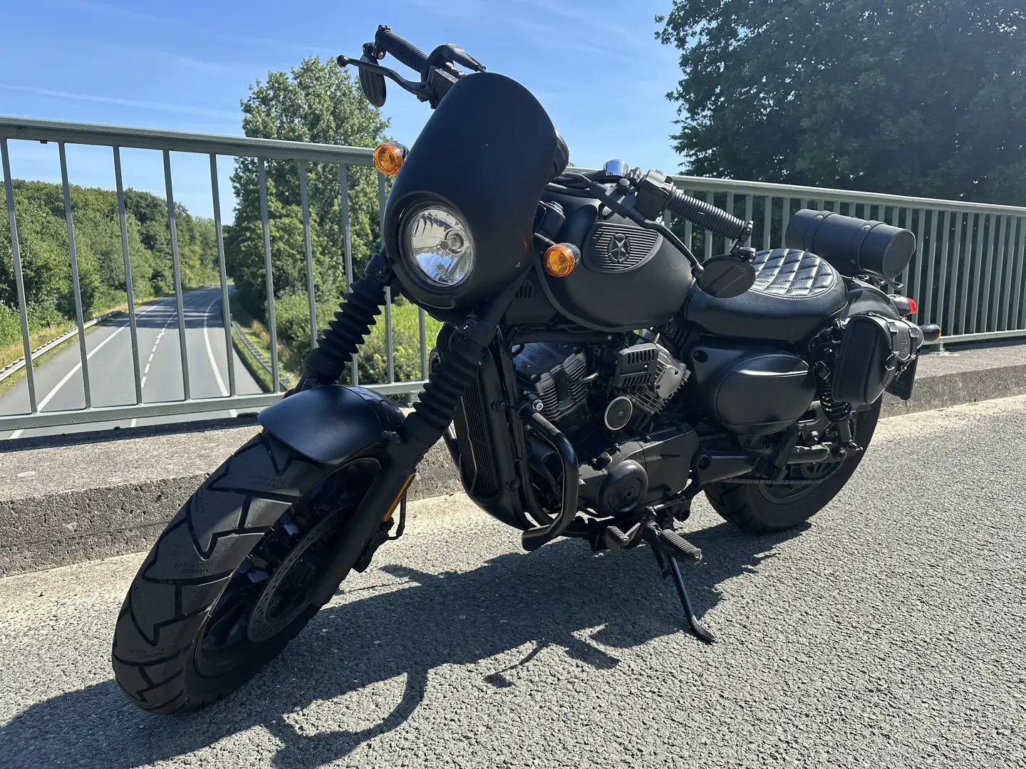 Hyosung GV 125 S Aquila Чорний - 2