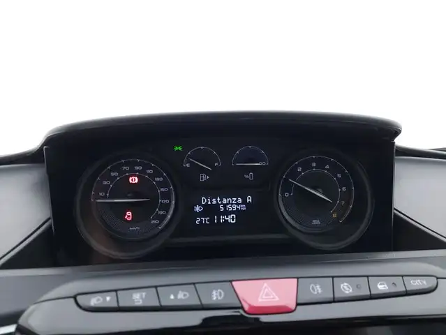 Lancia Ypsilon view 12
