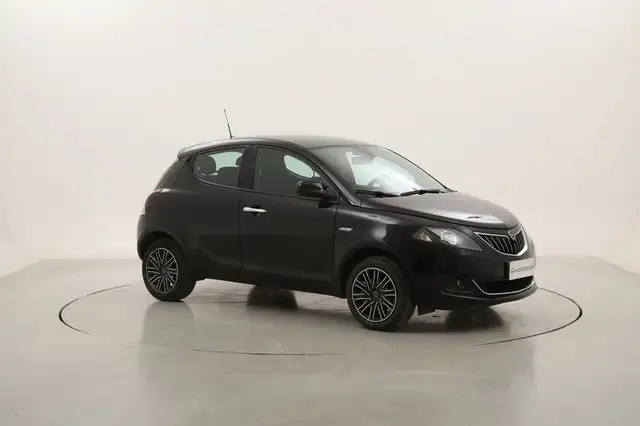 Lancia Ypsilon view 7