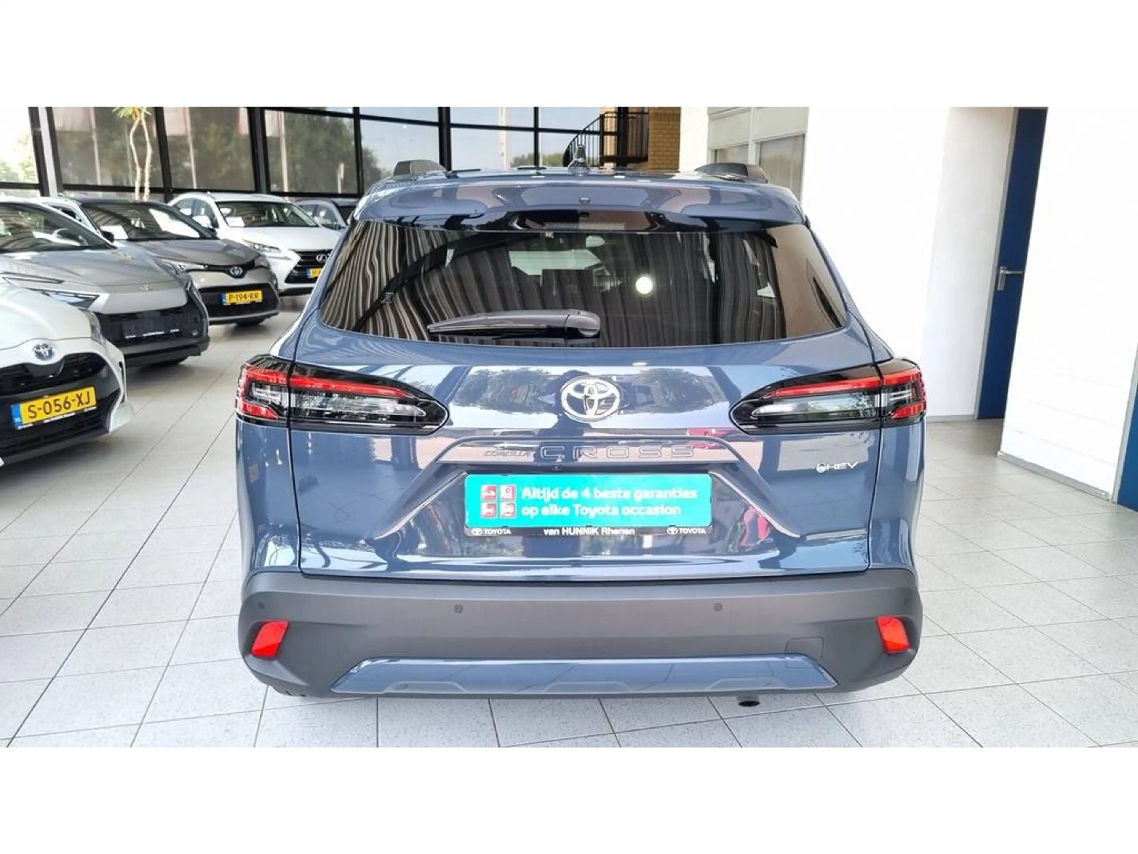 Toyota Corolla Cross Hybrid 140 Dynamic — photo 3