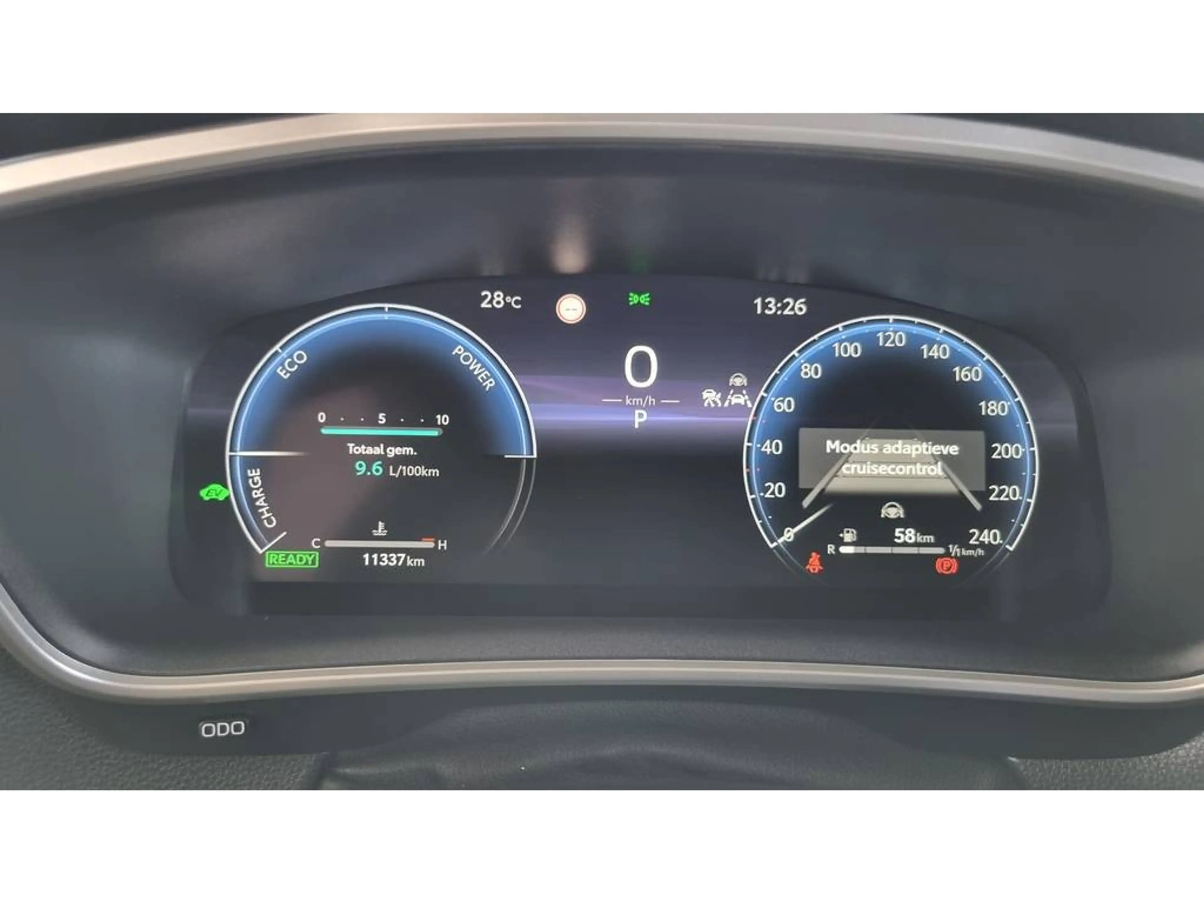Toyota Corolla Cross Hybrid 140 Dynamic — photo 14